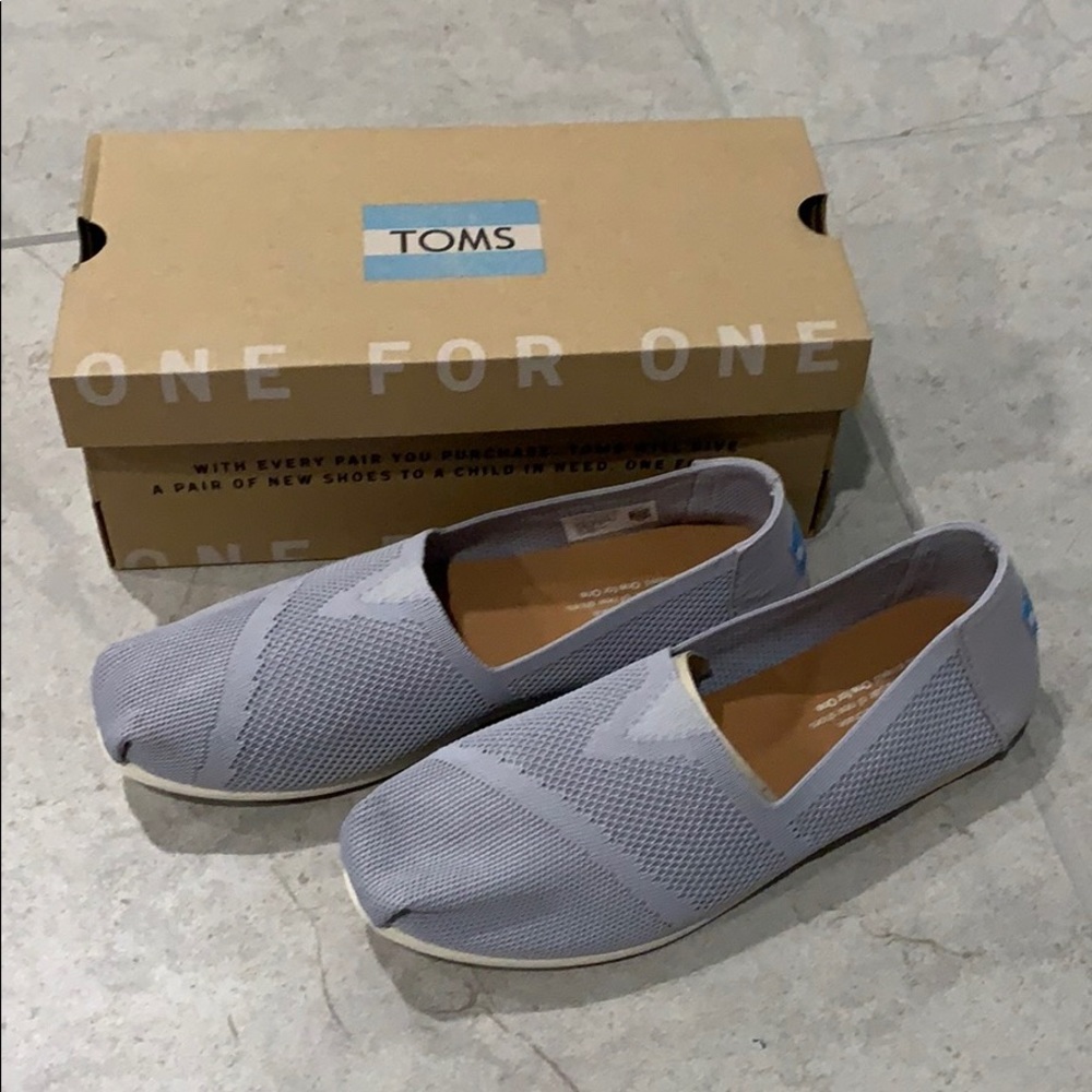 Toms Ladies Grey shoes. Size 7